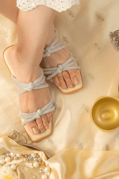 Starlit Knot - Label Deepti Bajaj